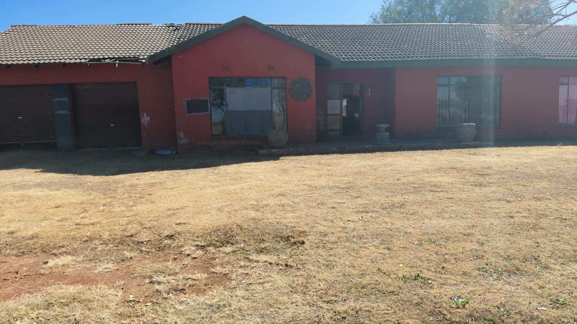 4 Bedroom Farm for Sale - Gauteng